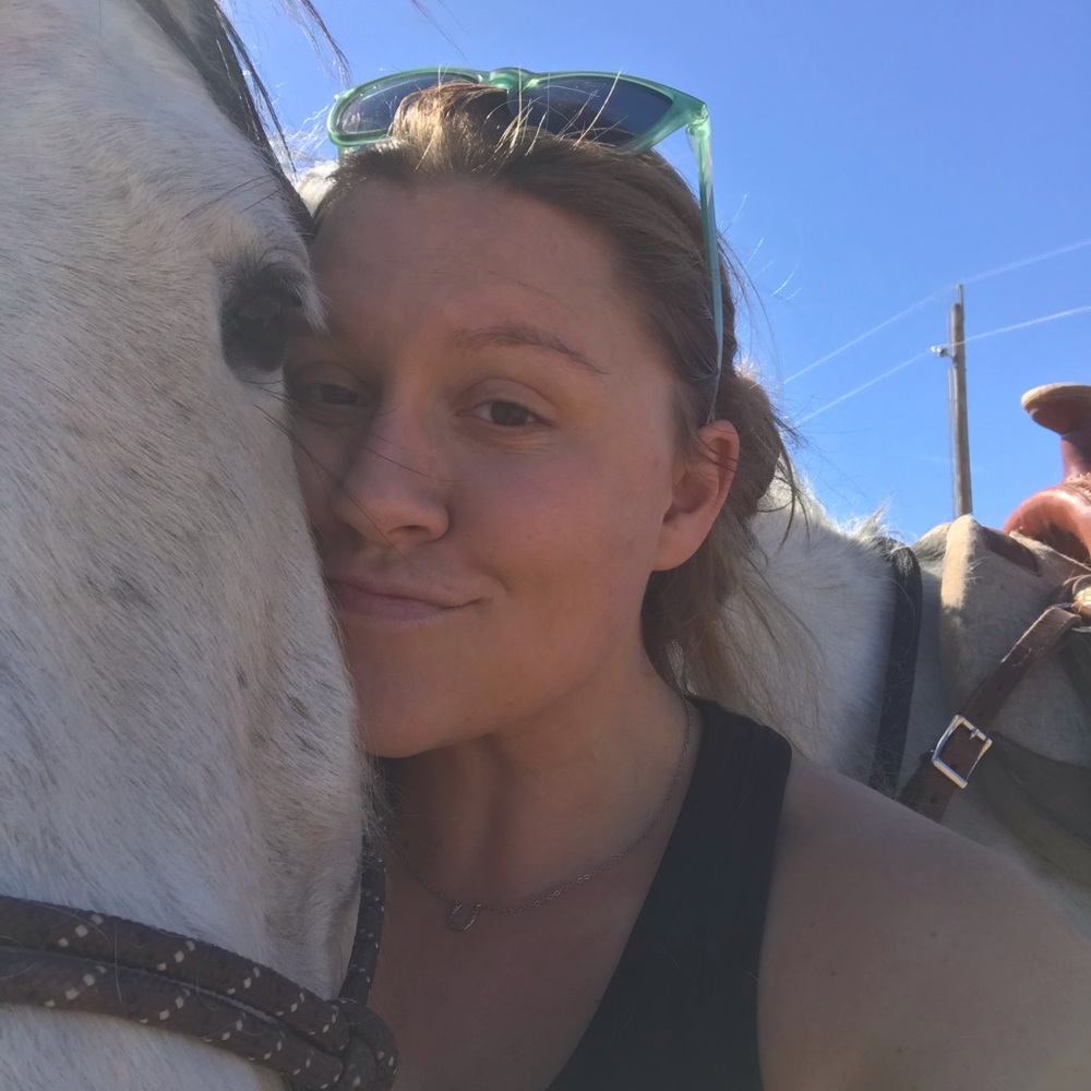 Meet your Posher, Emily